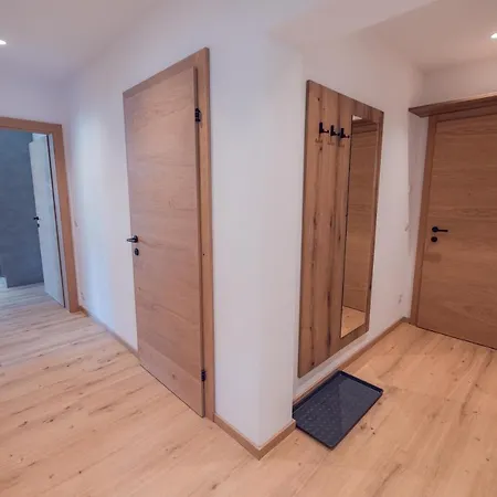 Eder Apartment *